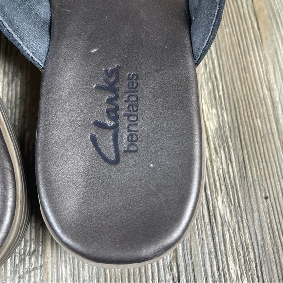 Clarks Flip Flop Leather Sandals Pewter & Black Straps With Flower Size 6. - Picture 6 of 10